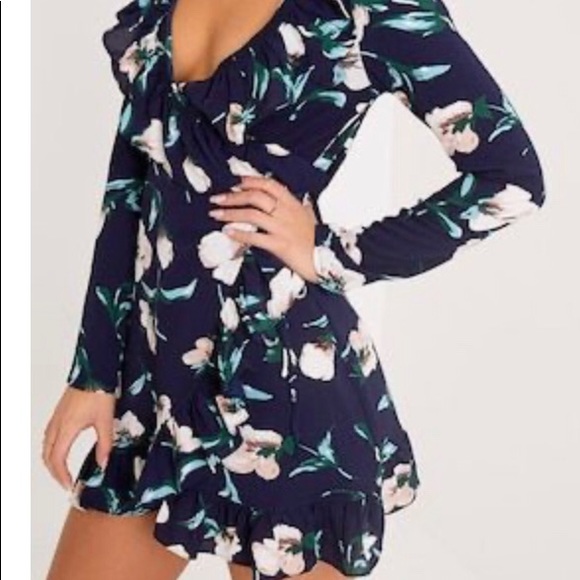 PrettyLittleThing Dresses & Skirts - Pretty Little Thing Raina blue floral 👗